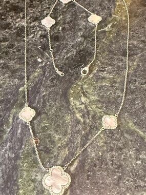 Elegant Pink Mother-of-Pearl Clover set  Necklace and bracelet  - silver 925